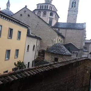 https://casa-di-giulia.it-lombardy.com